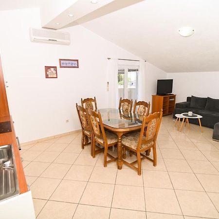 Apartmani Adria Trogir Exterior photo