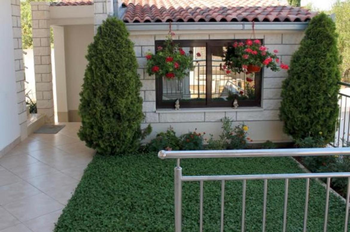 Apartmani Adria Trogir Exterior photo