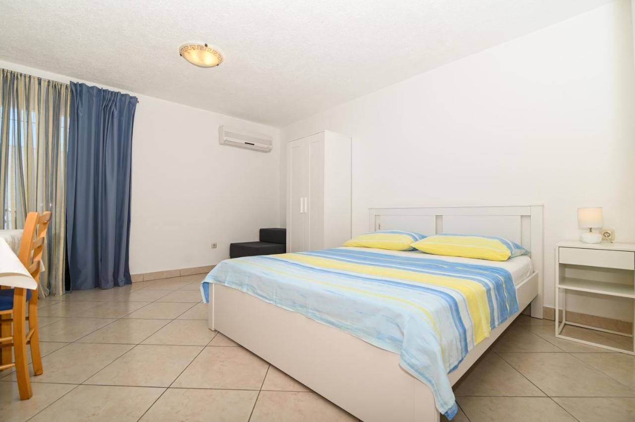 Apartmani Adria Trogir Exterior photo
